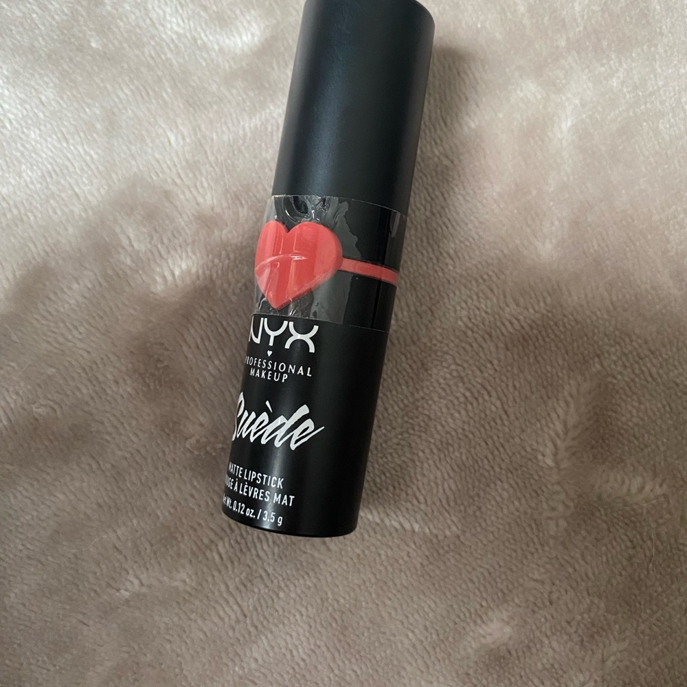 Assorted brand new makeup - Picture 7 of 16